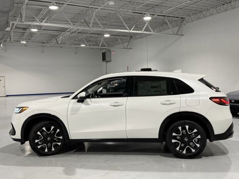 New 2026 Honda HR-V EX-L image 17