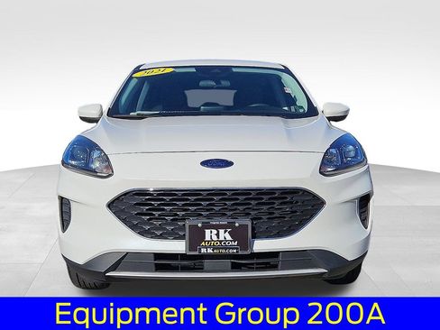 Used 2021 Ford Escape SE image 2