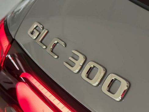 New 2026 Mercedes-Benz GLC 300 4MATIC image 10