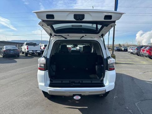 Certified 2023 Toyota 4Runner TRD Off-Road Premium w/ Off Road Premium Plus Package AWD/4WD image 10