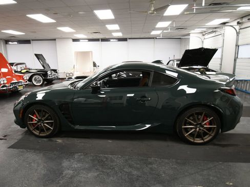 Certified 2025 Toyota GR86 Hakone Edition image 4