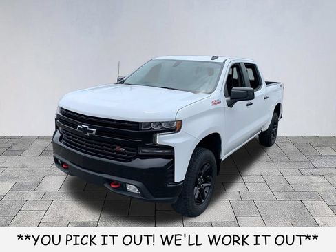 Used 2022 Chevrolet Silverado 1500 LT Trail Boss w/ Convenience Package II AWD/4WD image 3