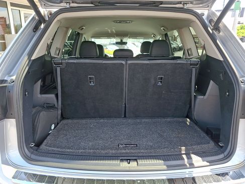 Used 2023 Volkswagen Atlas SE w/ Black Wheel Package FWD image 30