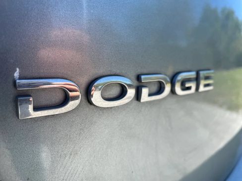 Used 2010 Dodge Avenger SXT FWD image 12