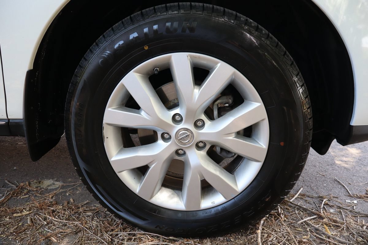 Used 2012 Nissan Murano SV AWD/4WD image 44