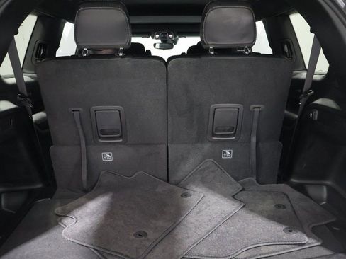 Used 2024 Jeep Grand Cherokee L Altitude image 18