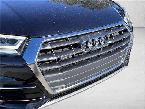 Used 2019 Audi Q5 2.0T Premium Plus w/ Premium Plus Package image 30
