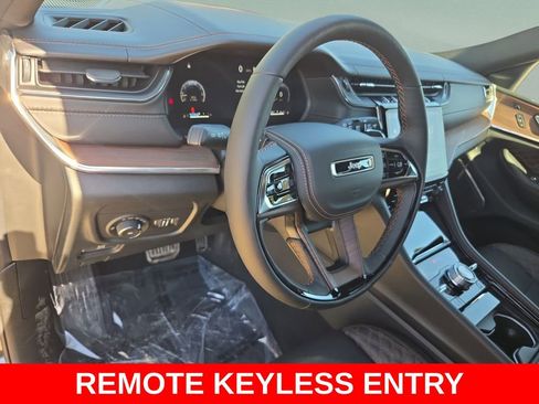 New 2025 Jeep Grand Cherokee L Summit w/ Obsidian Package AWD/4WD image 12
