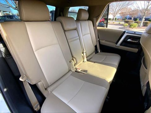 Used 2021 Toyota 4Runner SR5 Premium image 20