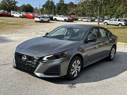 New 2025 Nissan Altima 2.5 S