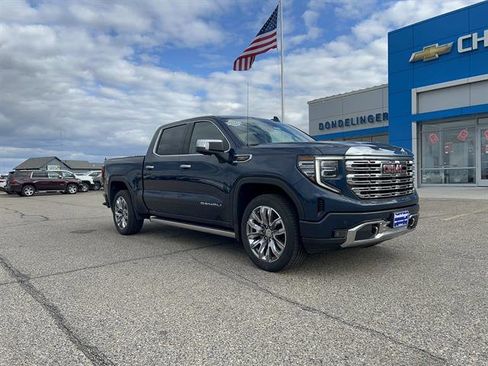 Used 2023 GMC Sierra 1500 Denali w/ Denali Reserve Package AWD/4WD image 9