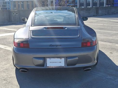 Used 2003 Porsche 911 Targa image 9