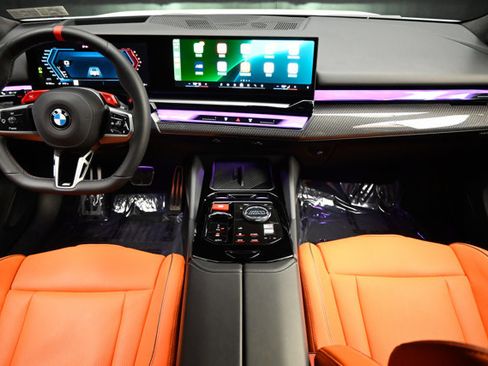 Used 2026 BMW M5 w/ Carbon Package image 65