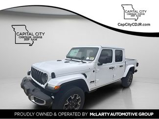 New 2026 Jeep Gladiator Sport video 1