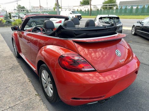 Used 2019 Volkswagen Beetle 2.0T S FWD image 4