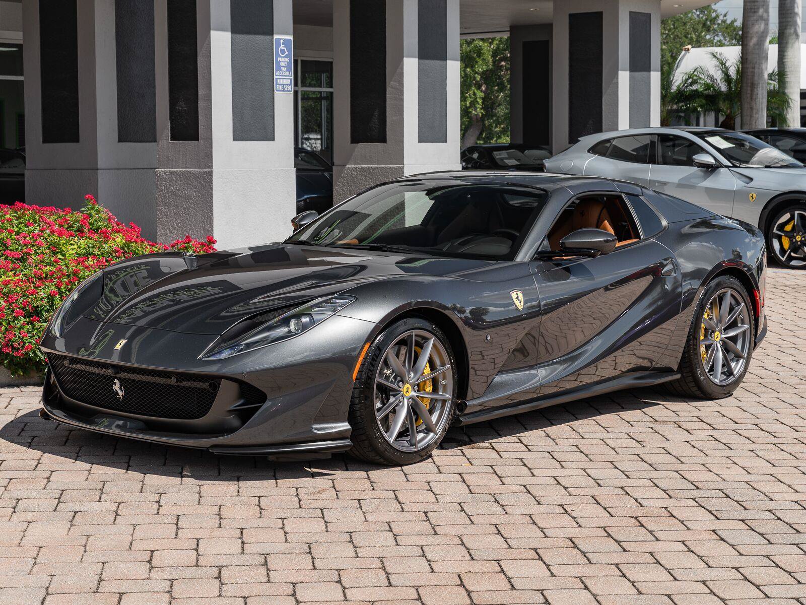 Used 2022 Ferrari 812 GTS RWD image 29