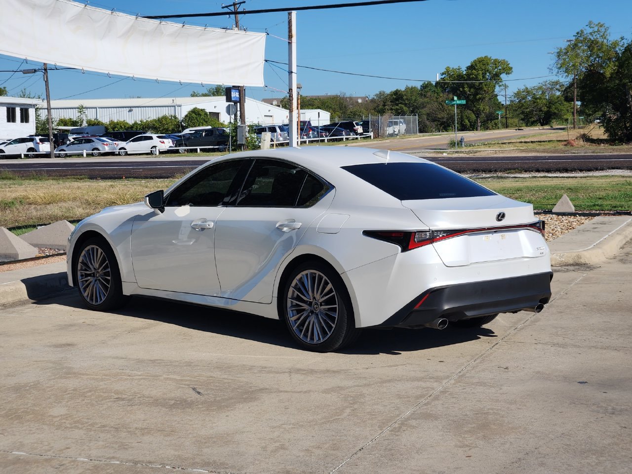 Used 2023 Lexus IS 300 AWD w/ Premium Package image 7
