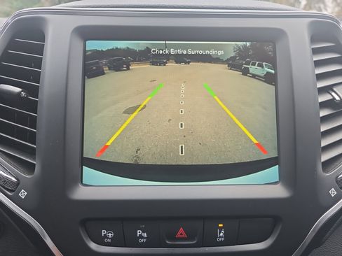 Certified 2023 Jeep Cherokee Altitude Lux image 13