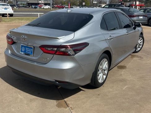 Used 2023 Toyota Camry LE FWD image 5