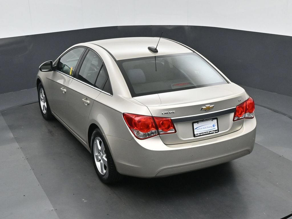 Used 2016 Chevrolet Cruze LT w/ Enhanced Safety Package FWD image 54