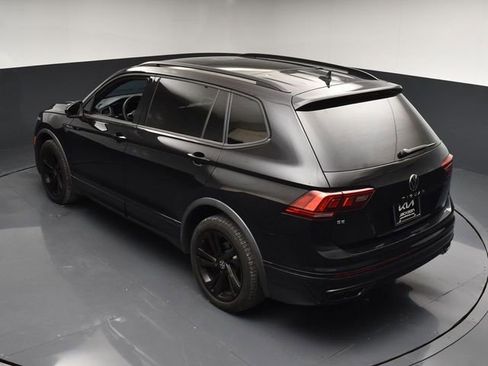 Used 2023 Volkswagen Tiguan SE R-Line image 47
