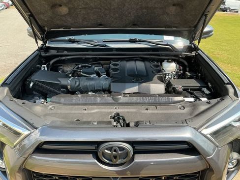 Used 2023 Toyota 4Runner SR5 Premium w/ Moonroof Package AWD/4WD image 29