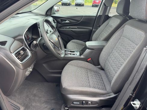 Used 2024 Chevrolet Equinox LT w/ LPO, Floor Liner Package AWD/4WD image 5