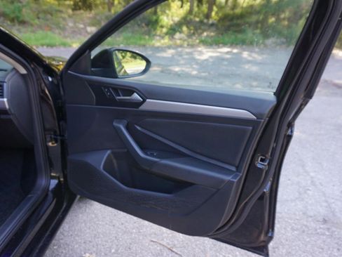 Used 2019 Volkswagen Jetta SE image 23