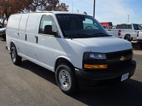 New 2025 Chevrolet Express 2500 Work Van w/ Driver Convenience Package image 5