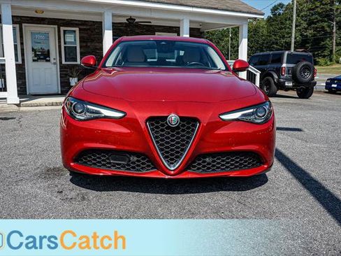 Used 2017 Alfa Romeo Giulia Ti w/ Lusso Light Wood Package image 11
