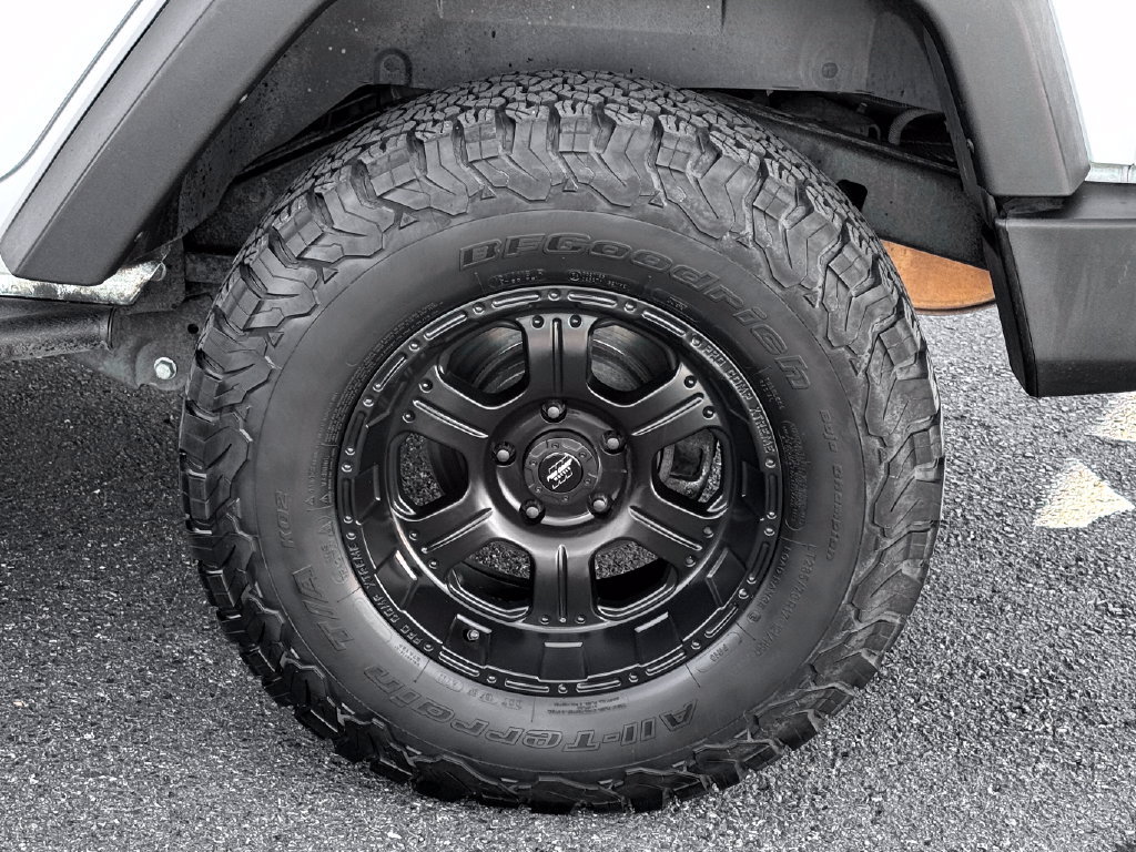 Used 2017 Jeep Wrangler Unlimited Sport AWD/4WD image 14