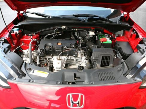 Used 2023 Honda HR-V Sport image 7