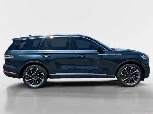 Used 2022 Lincoln Aviator Reserve w/ Equipment Group 201A AWD/4WD image 7