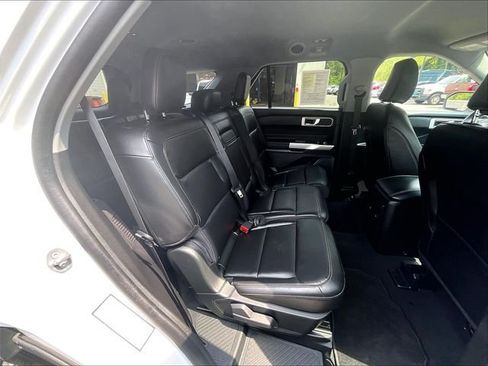 Used 2023 Ford Explorer XLT w/ Equipment Group 202A AWD/4WD image 22