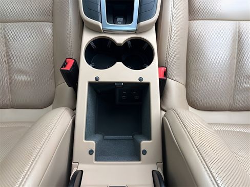 Used 2020 Porsche Macan image 42