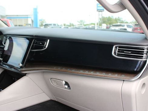 Used 2023 Jeep Grand Wagoneer Series II w/ Flexible Seating Group AWD/4WD image 32
