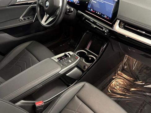 Used 2025 BMW X1 xDrive28i w/ Technology Package image 31