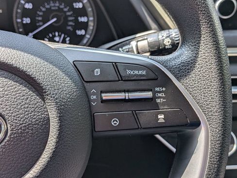 Used 2022 Hyundai Sonata SEL w/ Preferred Accessory Package FWD image 18