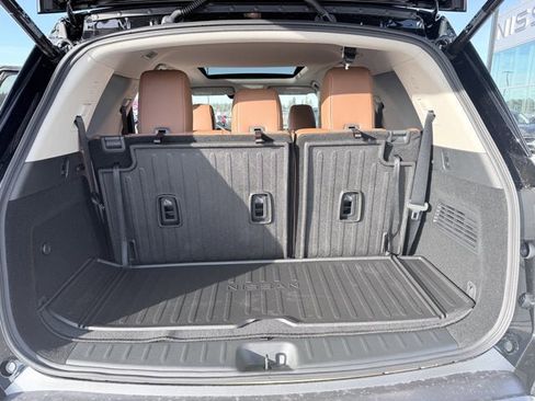 New 2026 Nissan Pathfinder Platinum image 25