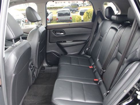 Used 2023 Nissan Rogue SL w/ SL Premium Package image 14