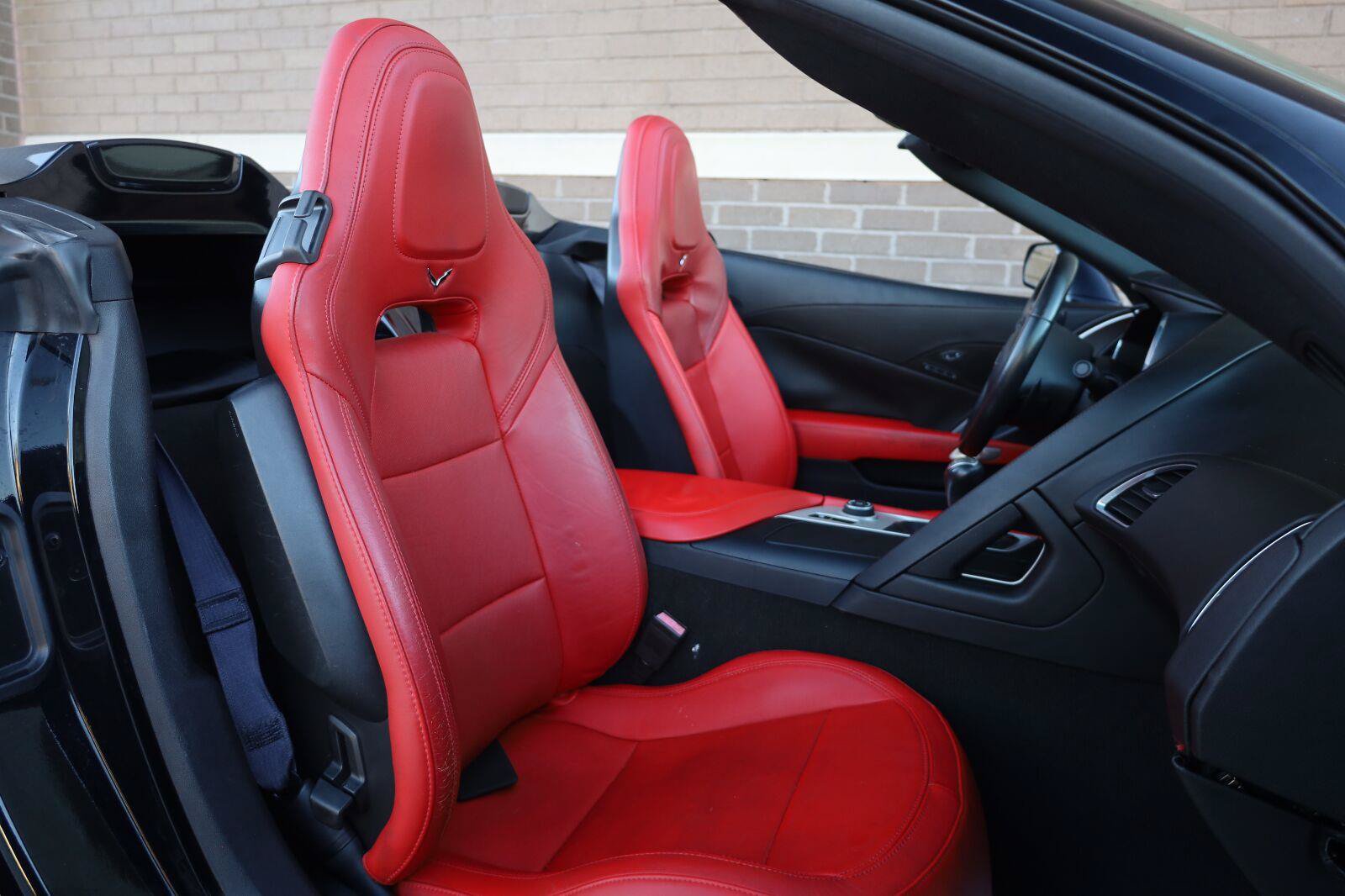 Used 2014 Chevrolet Corvette Stingray Convertible w/ 2LT Preferred Equipment Group RWD image 34