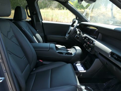 Certified 2026 Hyundai Palisade XRT Pro AWD/4WD image 28