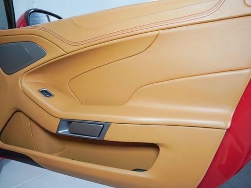 Used 2014 Aston Martin Vanquish Volante RWD image 34