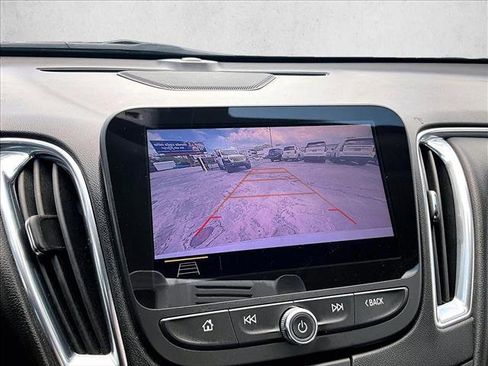 Used 2020 Chevrolet Malibu Premier FWD image 23