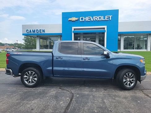 Used 2024 Chevrolet Silverado 1500 LT AWD/4WD image 18