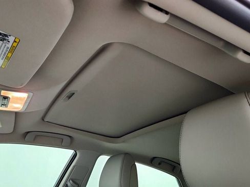 Used 2018 Toyota Avalon Limited FWD image 11