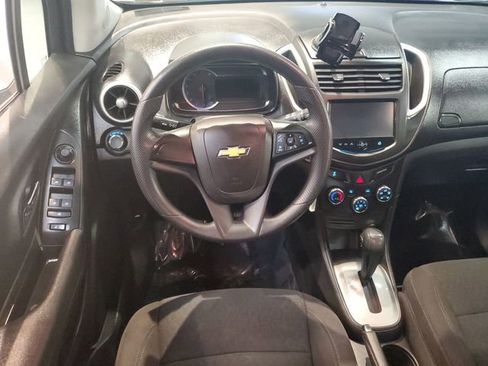 Used 2016 Chevrolet Trax LS image 16