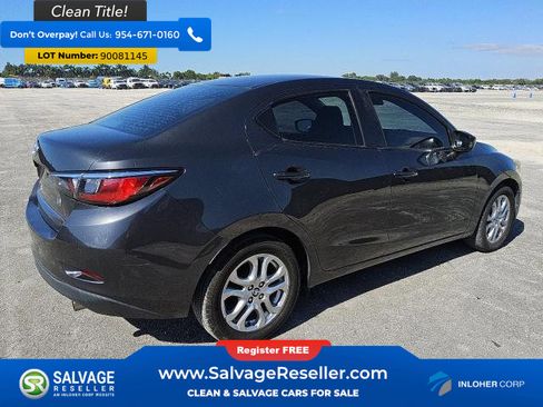 Used 2018 Toyota Yaris iA image 4