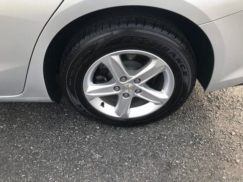 Used 2022 Chevrolet Malibu LS image 37