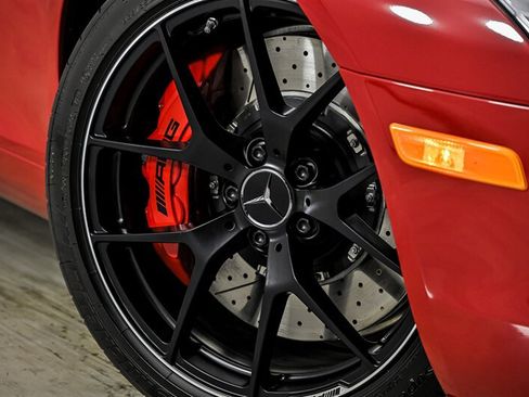 Used 2015 Mercedes-Benz SLS AMG GT Final Edition image 3